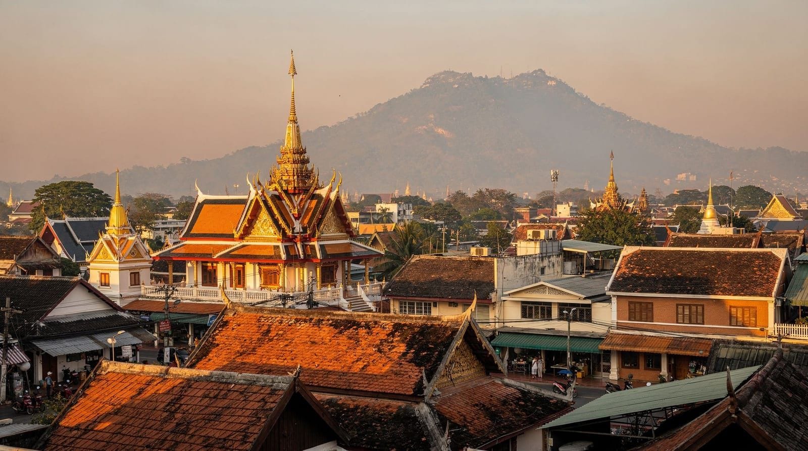 Chiang Mai or the capital first? Our honest opinion — An opinionated take on whether to start a first Thailand trip in the north or th