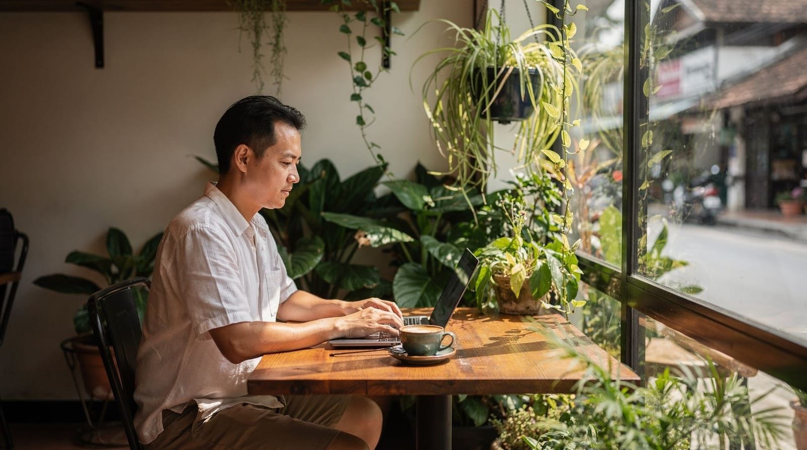 Why Chiang Mai became a digital nomad hub, and whether it still works — An analysis of why Chiang Mai became a leading digital nomad hub and an honest l