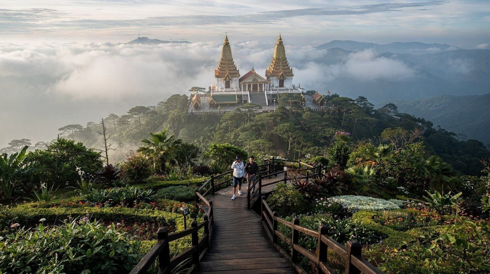 Best Doi Inthanon day tours, compared — Five Doi Inthanon day tours from Chiang Mai compared on hiking trails, pace, and
