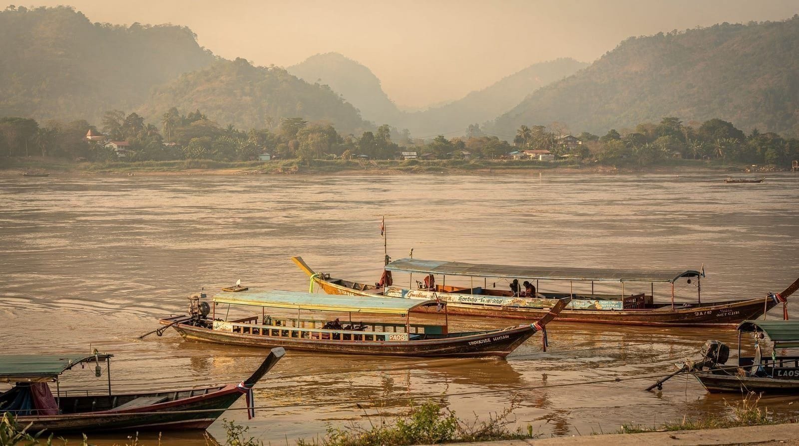Best Golden Triangle tours from Chiang Mai, compared — The best Golden Triangle and Mekong River tours from Chiang Mai compared - priva